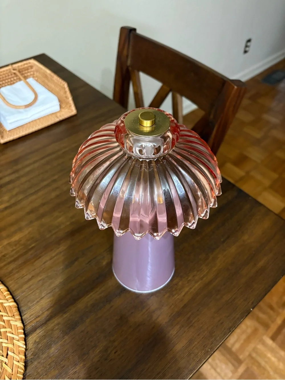 Cordless crystal lamp